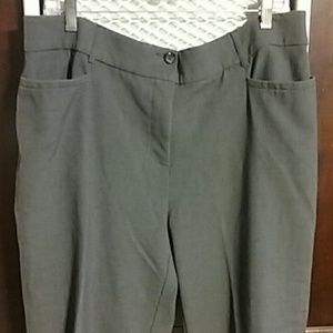 Women's short grey pants